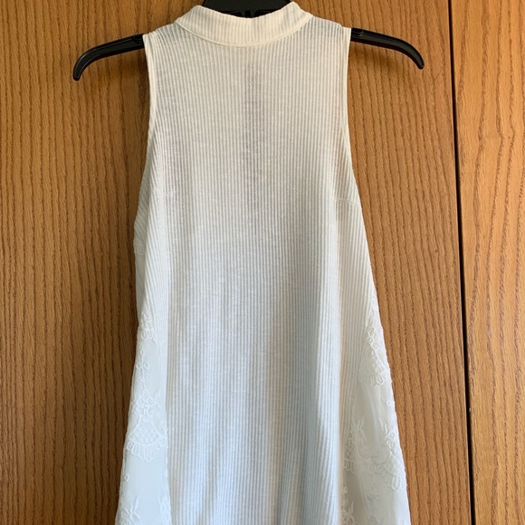 mock turtle neck lace tank - Picture 2 of 2